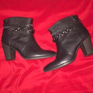 Jennifer Lopez booties